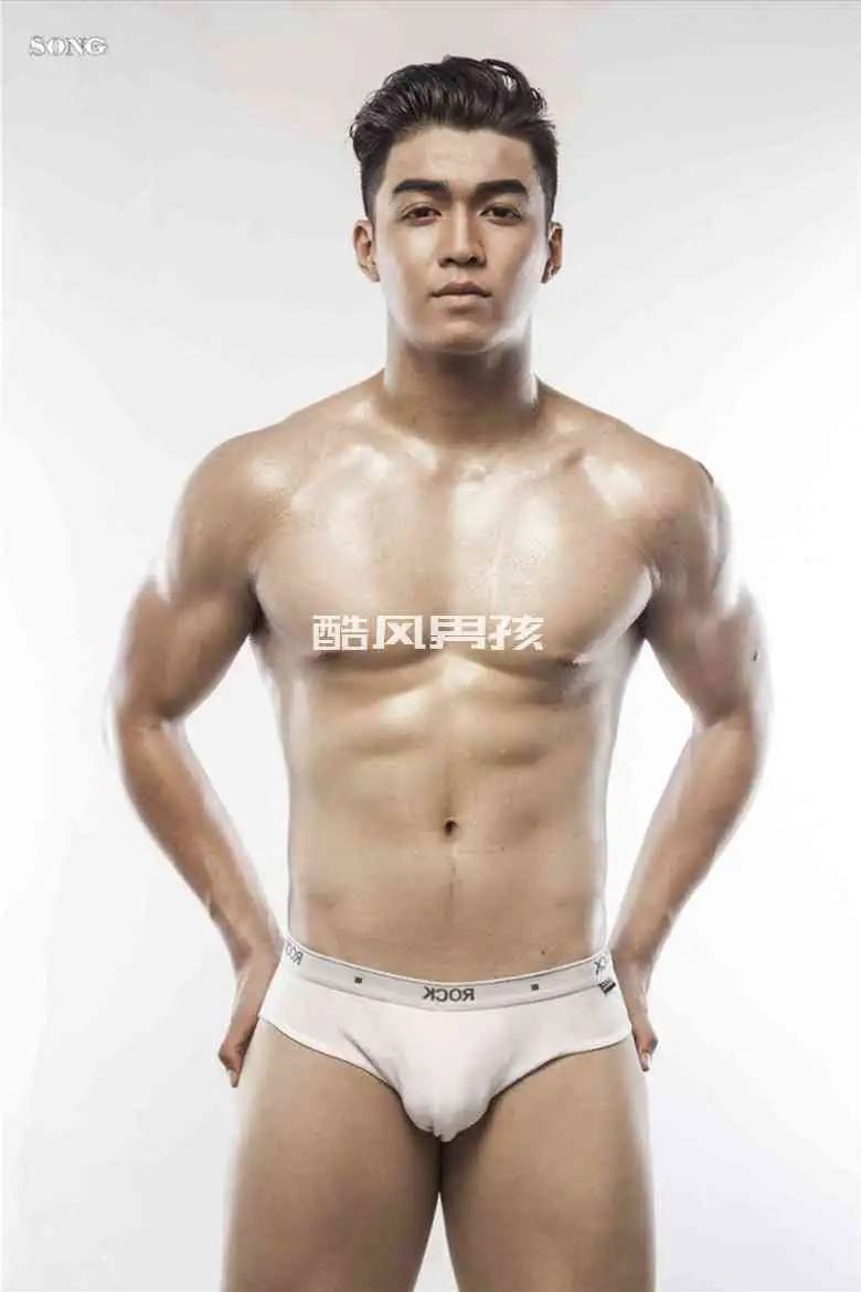 越南写真BAO NGUYEN 兄弟情深，肌肉型男写真特辑