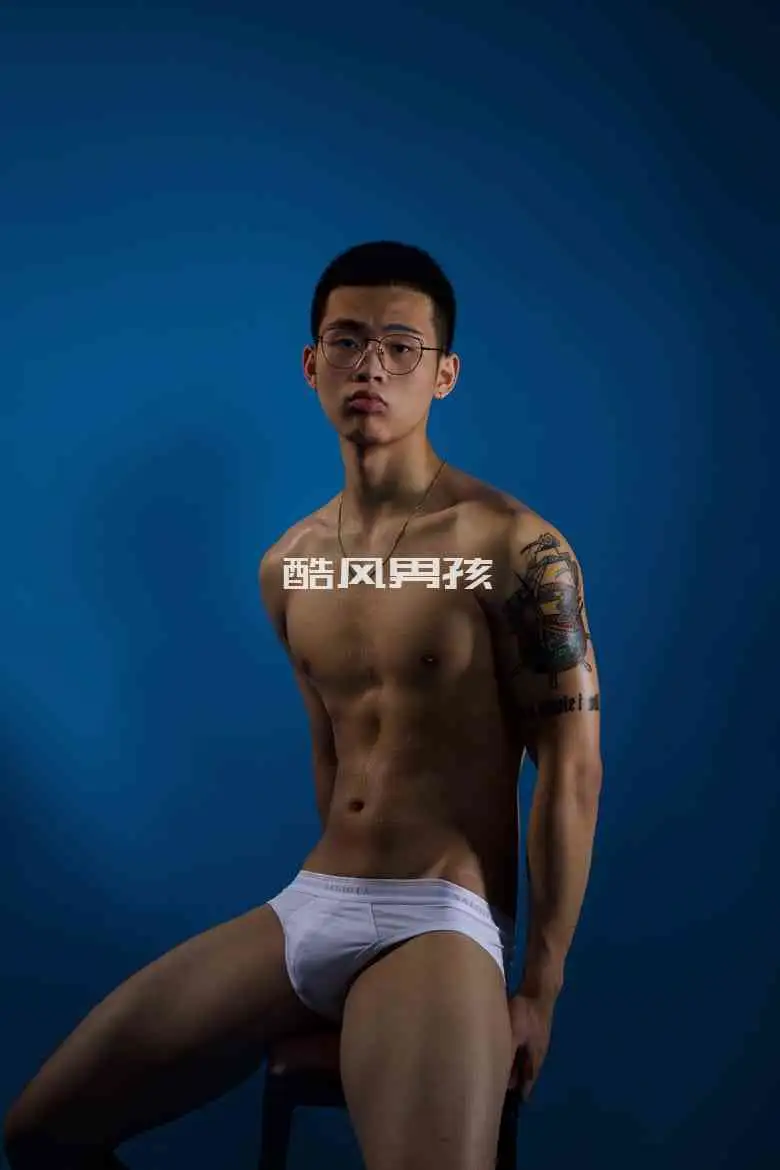 奶继继写真视频合集肌肉猛男的诱惑