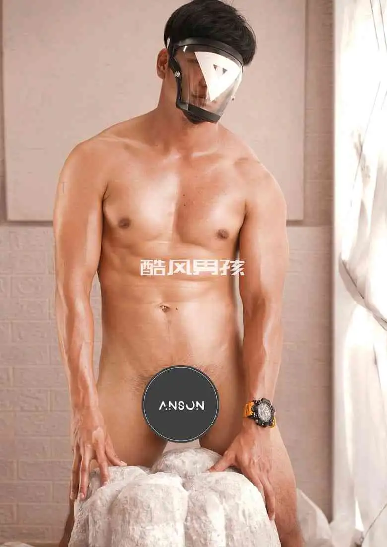 暗夜魅影肌肉男模写真特辑