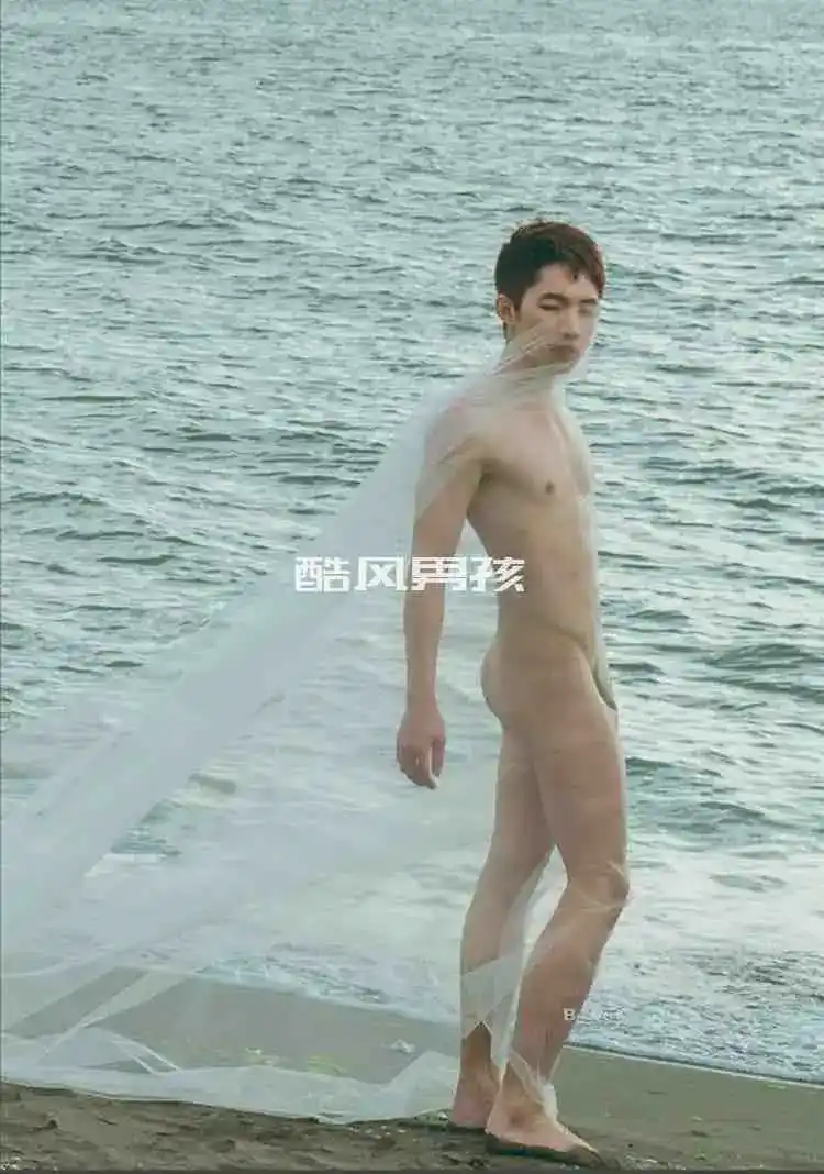 蓝男色小力士斑比的小路写真集