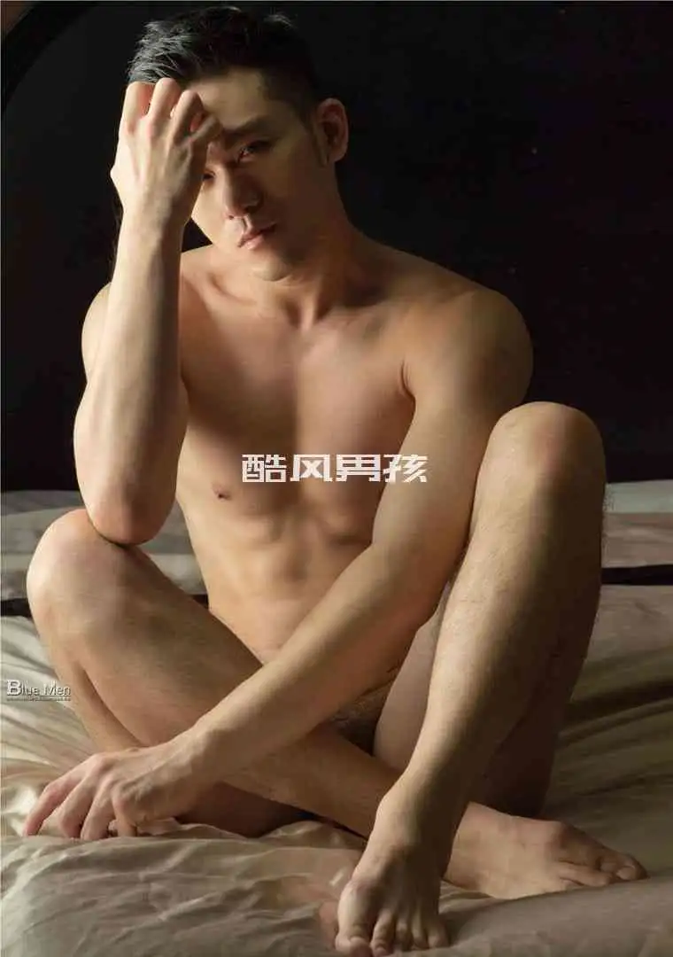 VIRILE 性感志 NO.19 专业舞者拉斐尔 写真写真