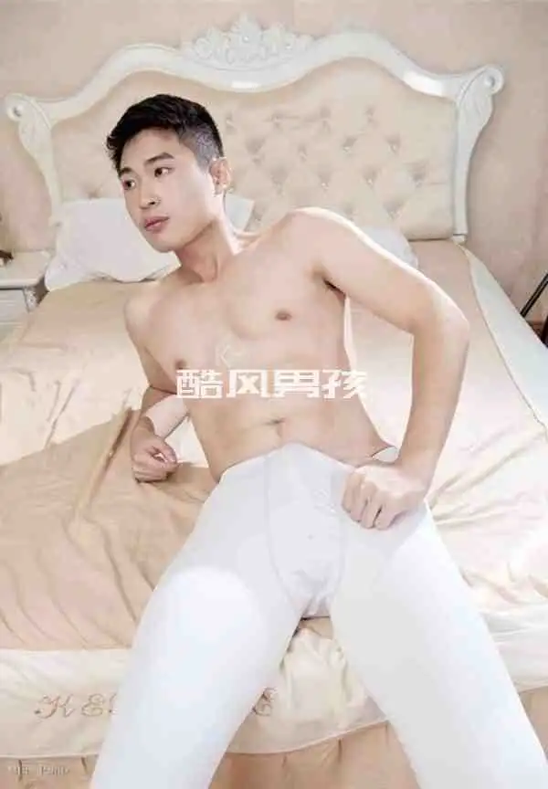 害羞率真的大男孩东禹写真集