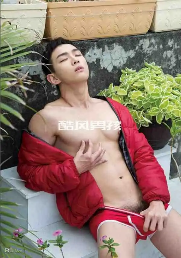 撩人心弦的性感写真——IVAN YEW的诱惑