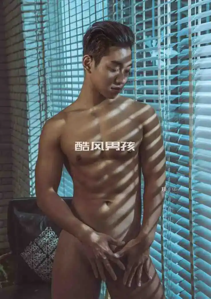 运动型男Tommy的性感写真