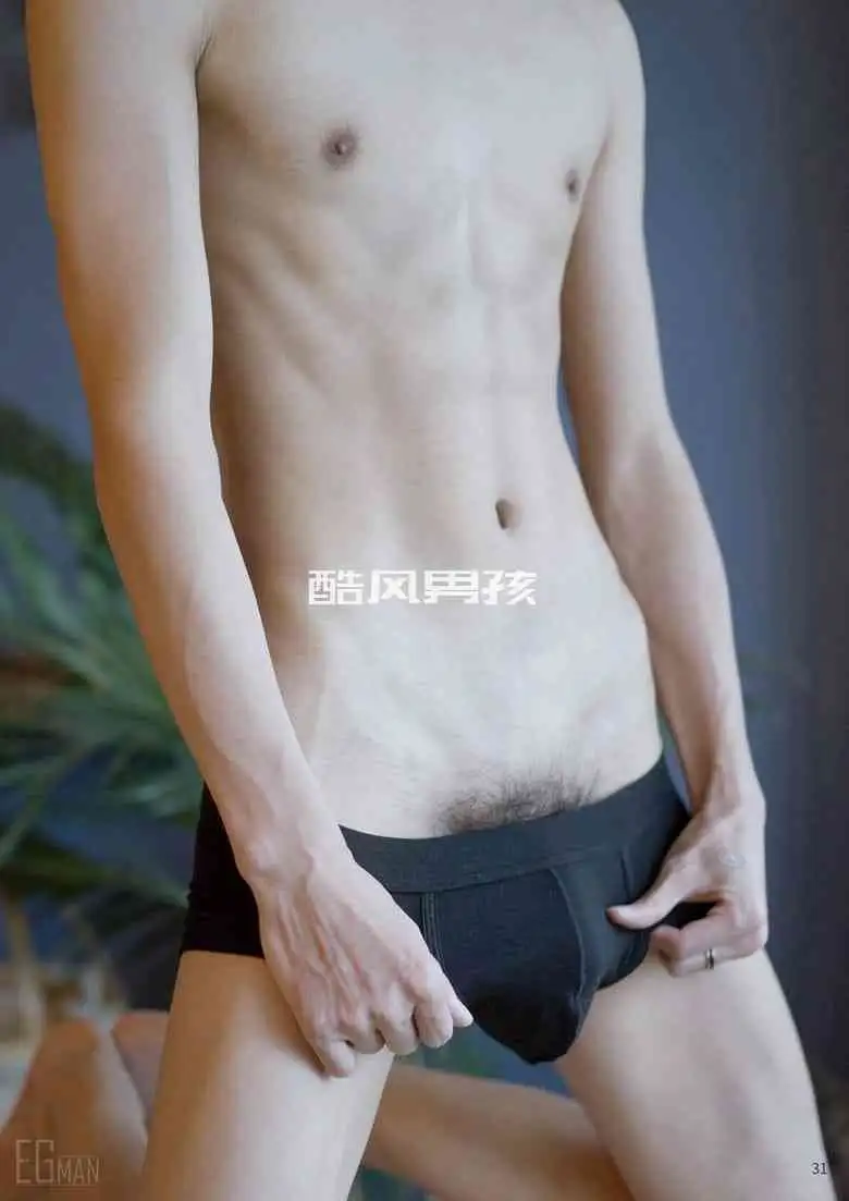 ELEGANT MAN NO.05 气教师的极致诱惑-泊宇 | 全见喷发版