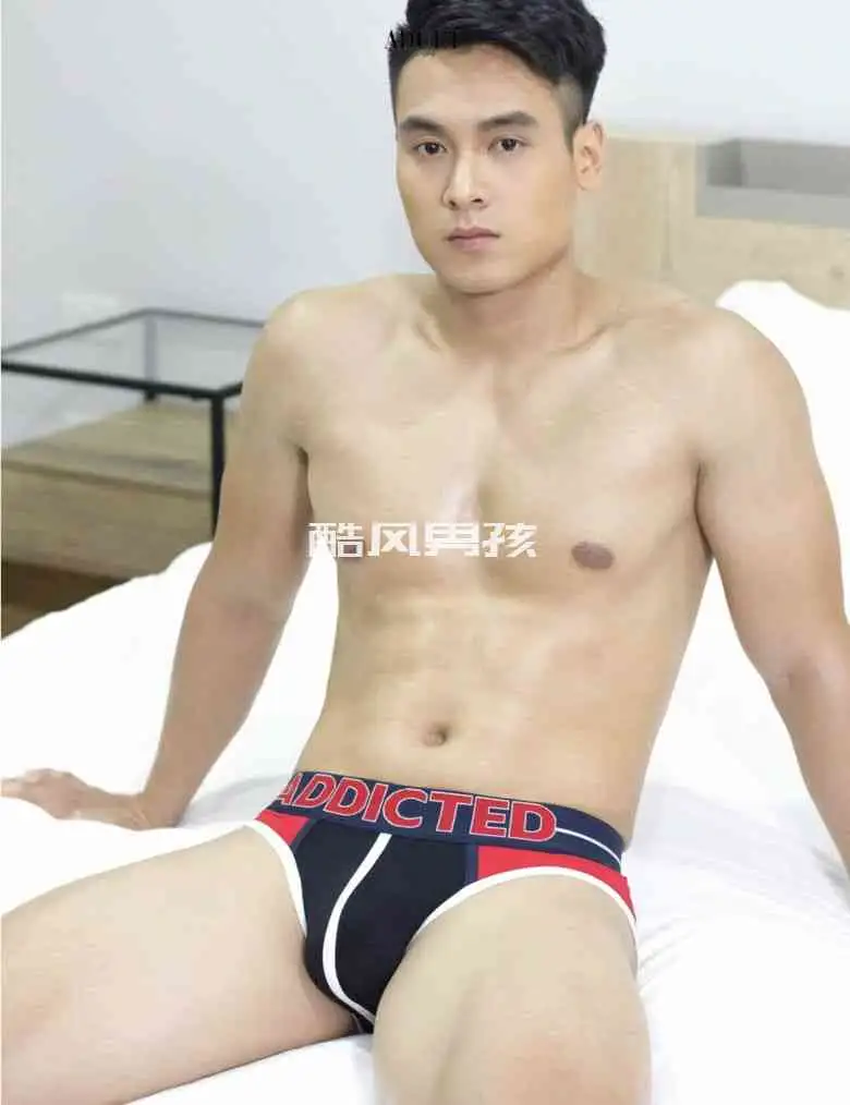 越南男模KEN肌肉写真集诱惑与刺激的视觉盛宴