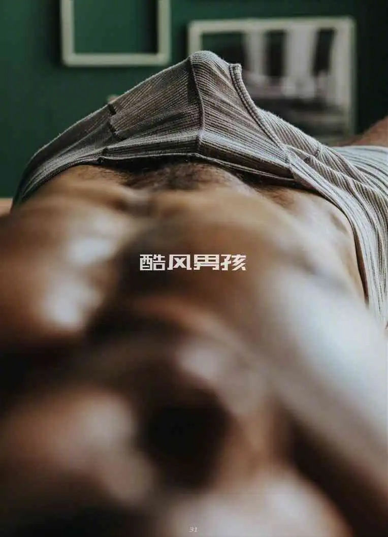 粗旷型男的浓密森林