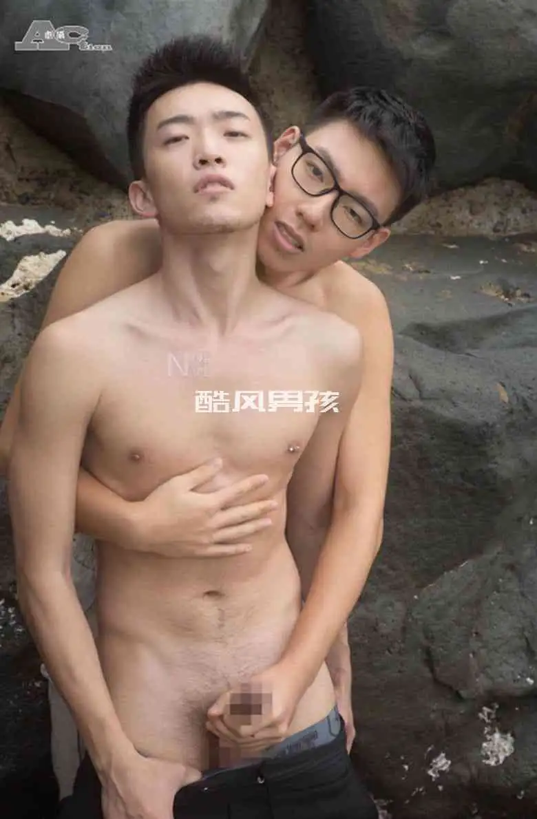 猛男欢聚北海风光无限