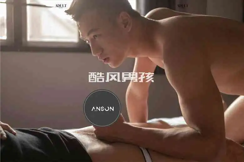 劲爆对决Arm与Kevin的热辣写真与私密视频