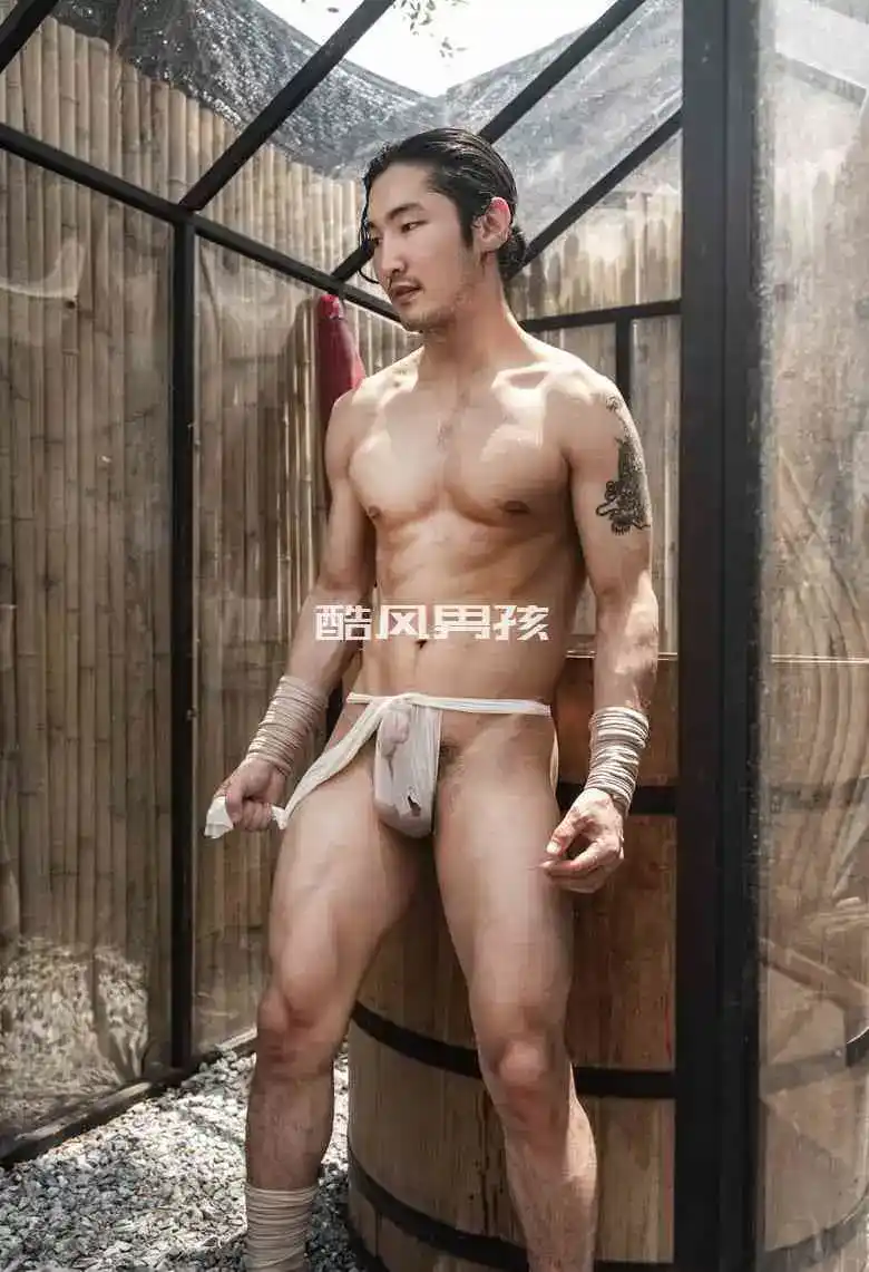 SKiiNMODE写真精选集No.29肌肉男性的艺术写真