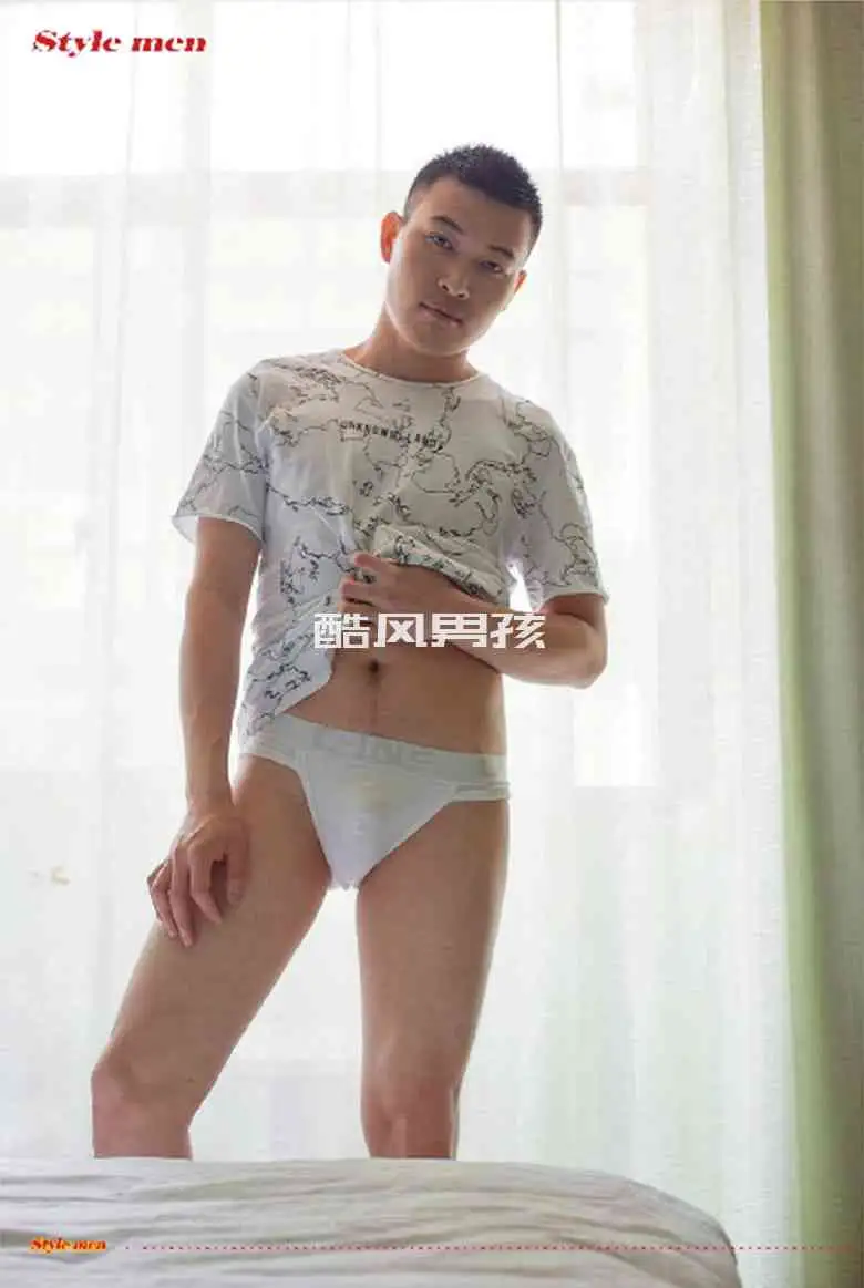 丝袜诱惑尼克的性感写真