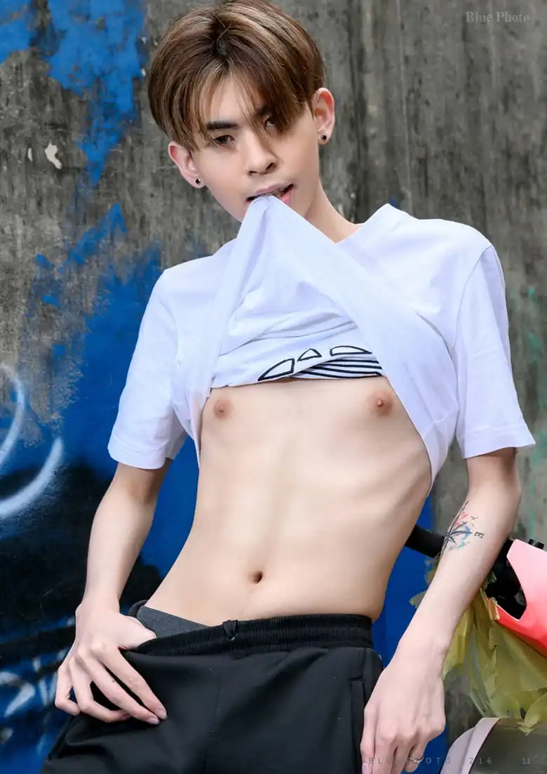 BLUEPHOTO 蓝摄 NO.216 巨根可爱男孩-橙橙 | 写真+视频