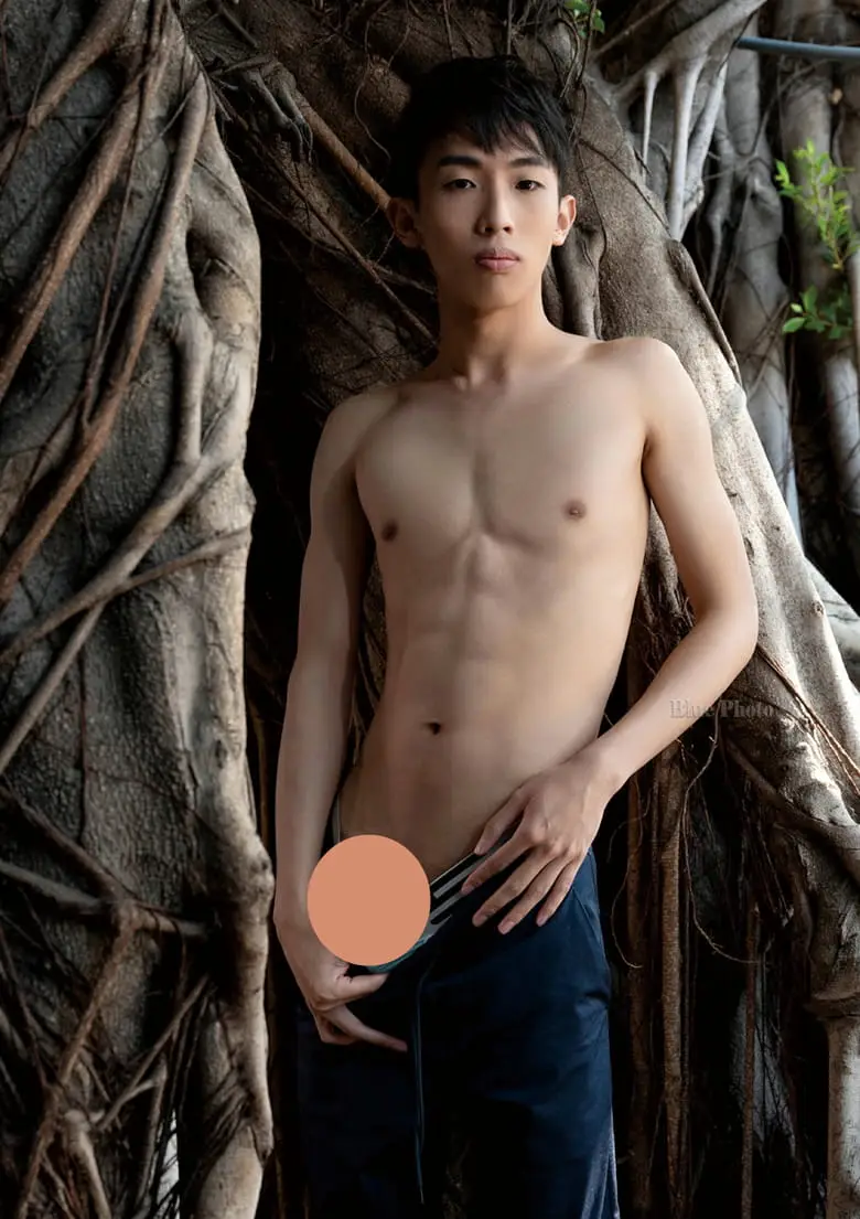 型男写真 NO.244 表演艺术小助理恩恩 写真+视频