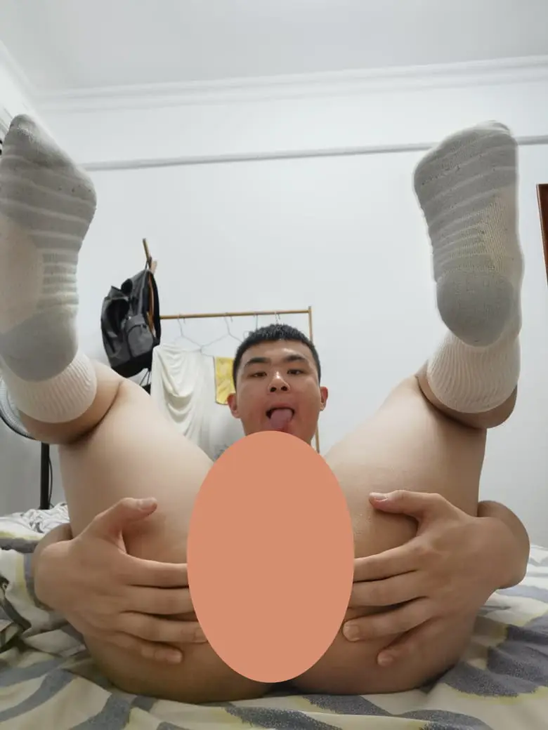 白袜男调教合集写真与视频展现魅惑风情