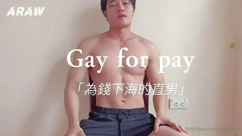 肌肉猛男激情冲浪，尽显强健魅力